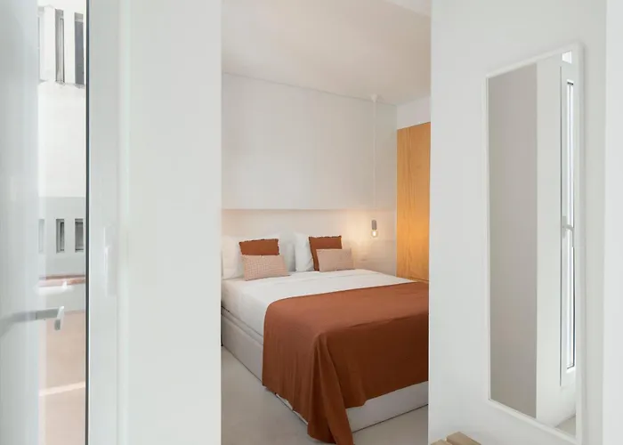 Al'gria I By An Island *