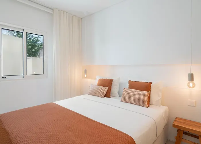 With Patio In Centre - Al'gria I Daire