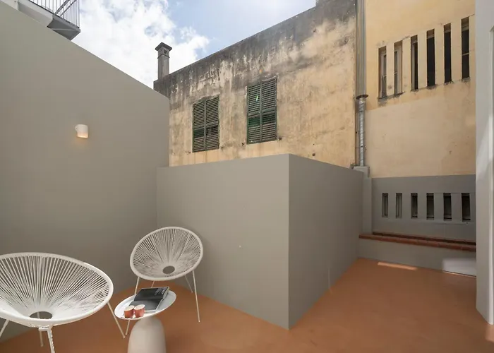 With Patio In Centre - Al'gria I * Funchal